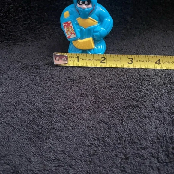 VINTAGE 1998 "NAGANO OLYMPICS" MCDONALDS TOY Hamburglar Hockey Player - Picture 7 of 8